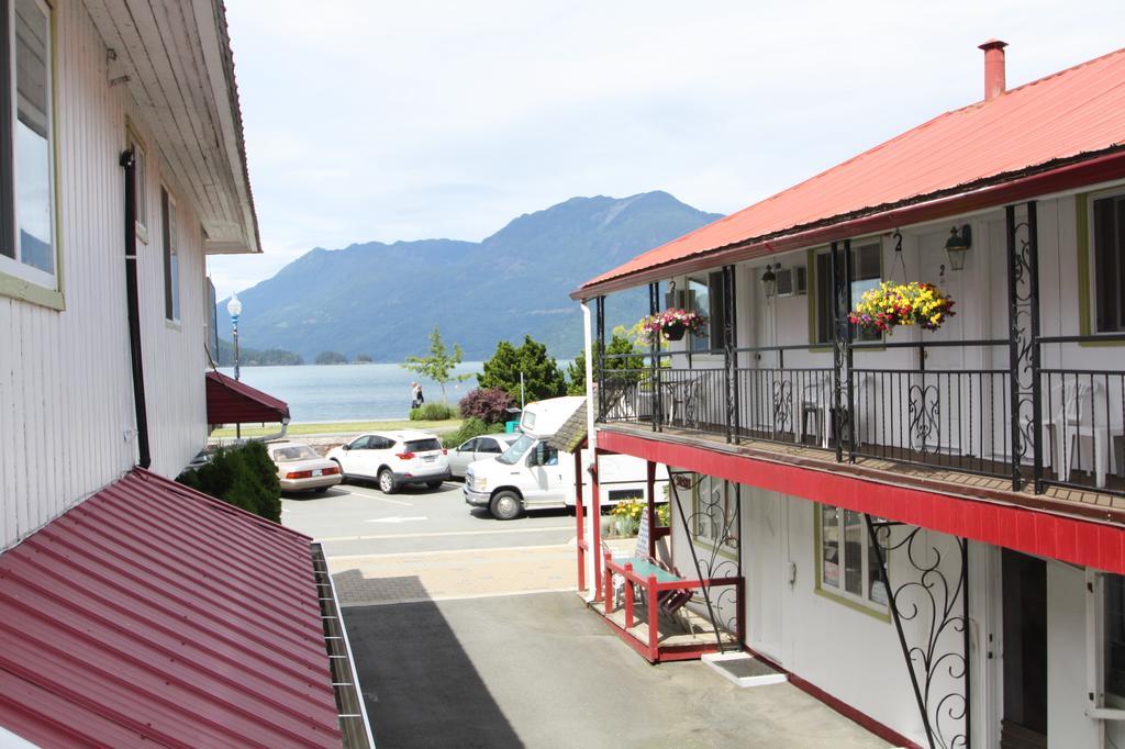 Harrison Spa Motel Harrison Hot Springs Exterior foto